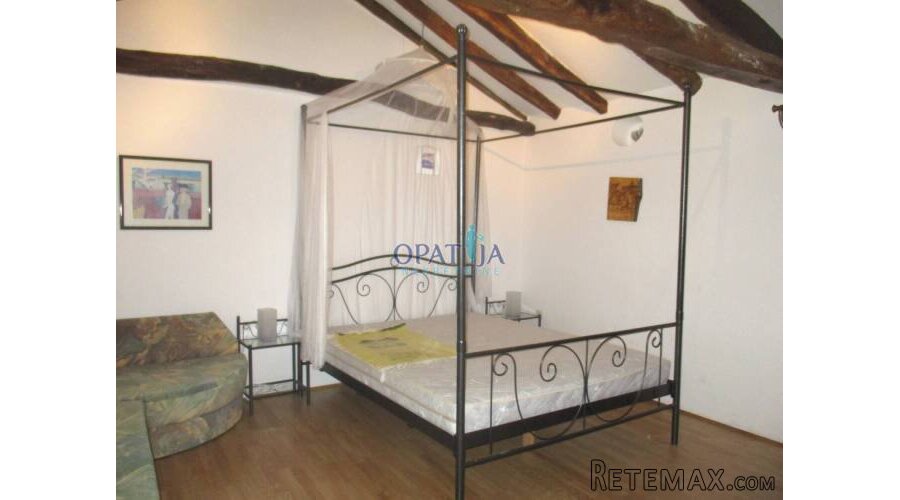 Brseč, samostojeća katnica - 8