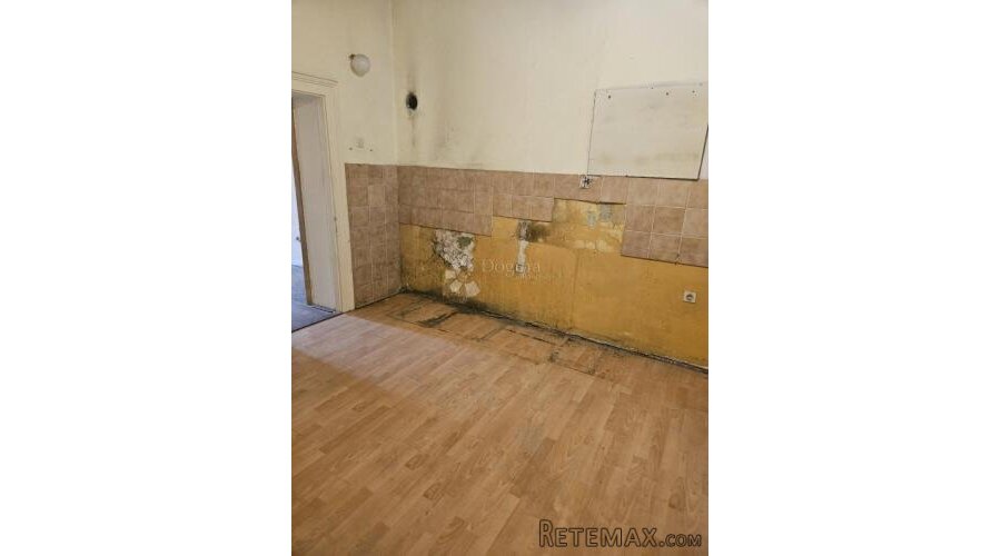 Stan za renovaciju prvi red do mora! - 3