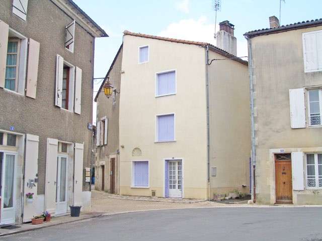Town House In The Charente