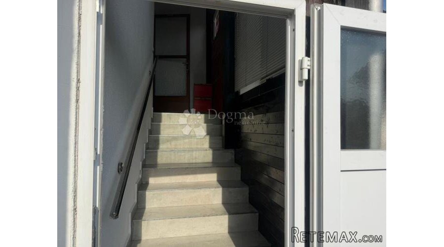 STAN U KUĆI 95,2 m2 - GORNJI KUĆAN - 3