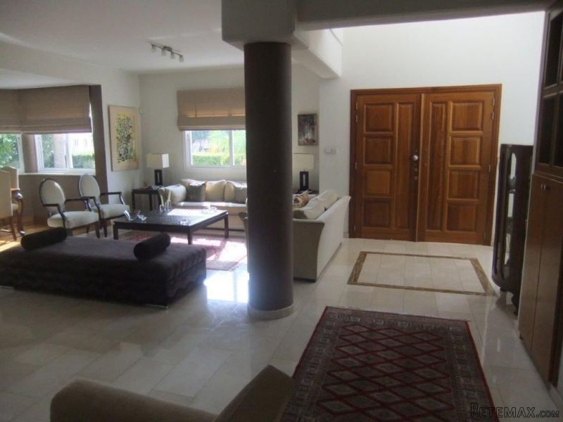 4 Bedroom House with pool in Tsirio area - 2