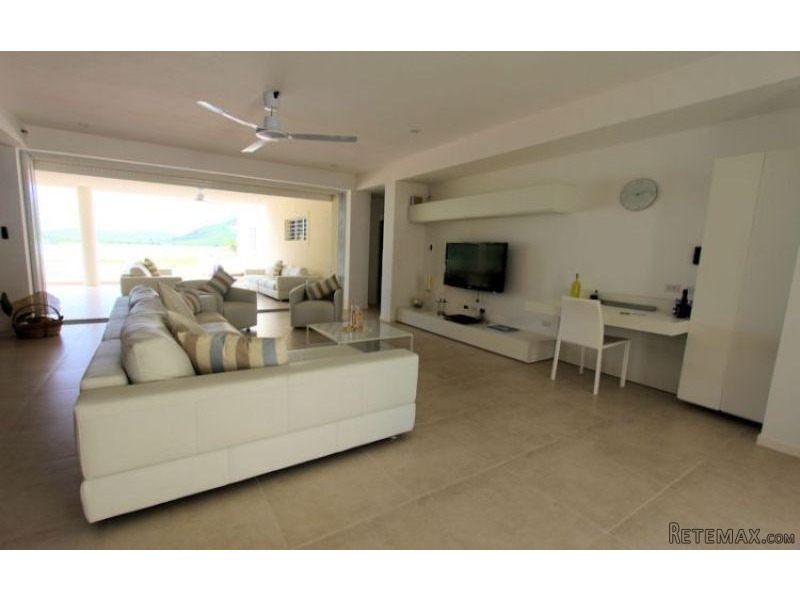 Beach House South Harbour $7,500.00/Week - 2