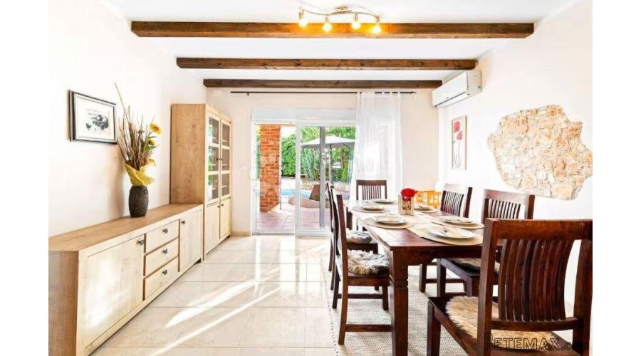 Mediteranska vila rustikalnog šarma, 238 m² - 2