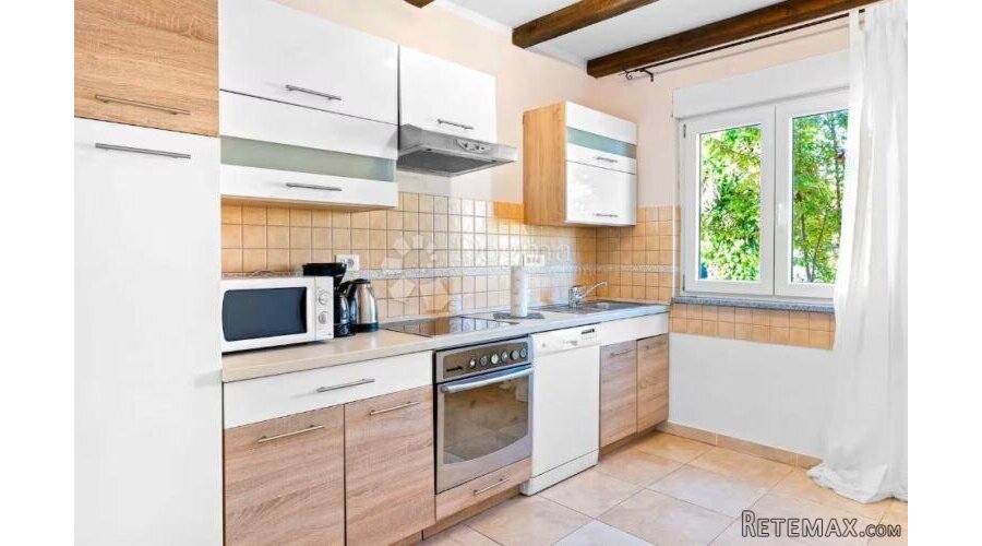 Mediteranska vila rustikalnog šarma, 238 m² - 3