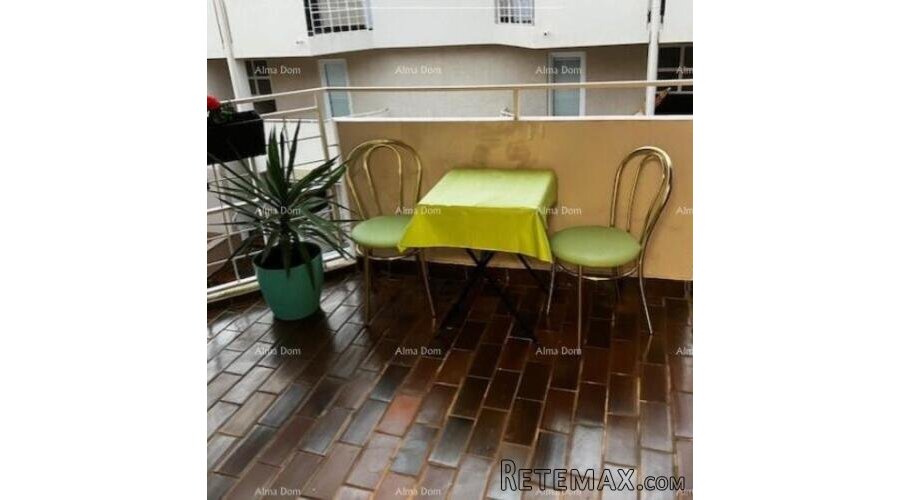 MAREDA – Novigrad | Uređen jednosoban stan 32 m², 300 m od m..