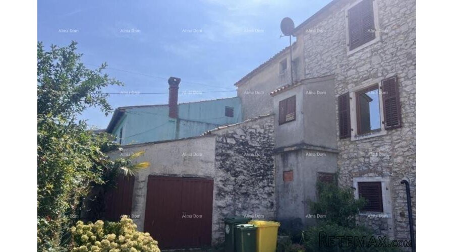 Na prodaju kamena kuća za renovaciju – okolica Buja - 4