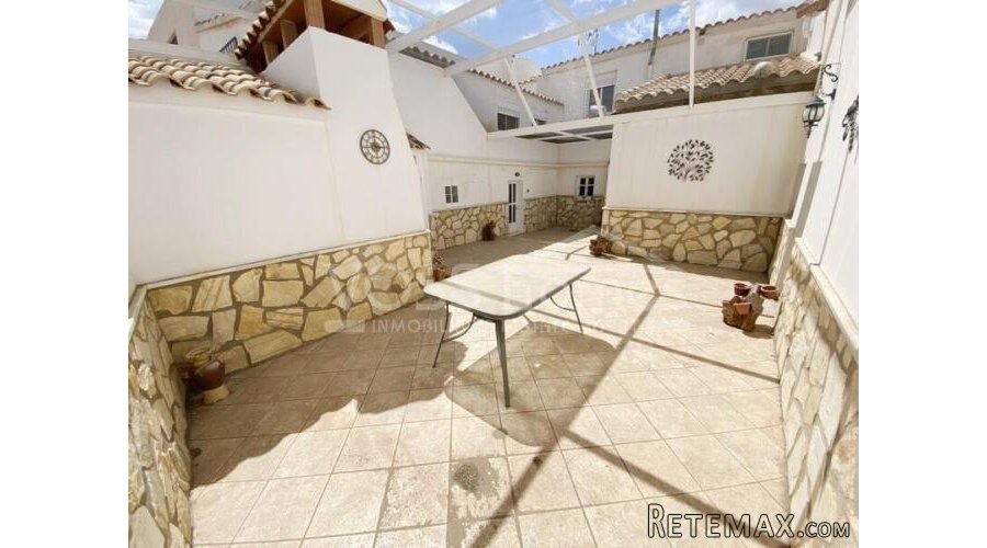 NEW & EXCLUSIVE TO VOSS HOMES - A Large bed & breakfast.. - 18