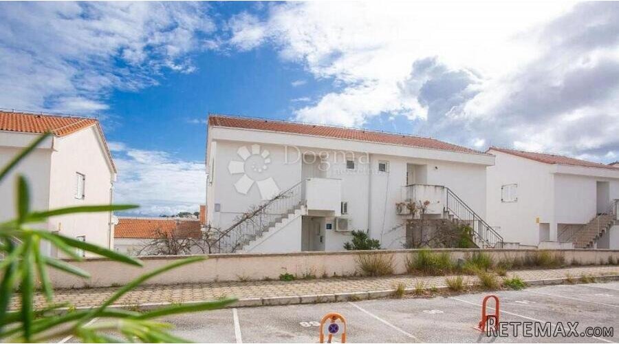Apartman 200 m od mora na otoku Šolti – odlična investicija - 2