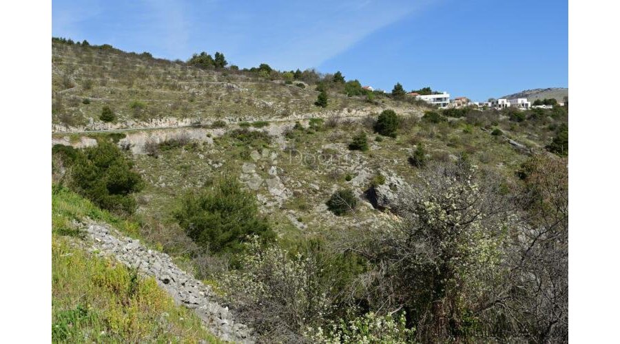 POLJOPRIVREDNO/GRAĐEVNO ZEMLJIŠTE GORNJE KESIČINO, SEGET GOR - 2