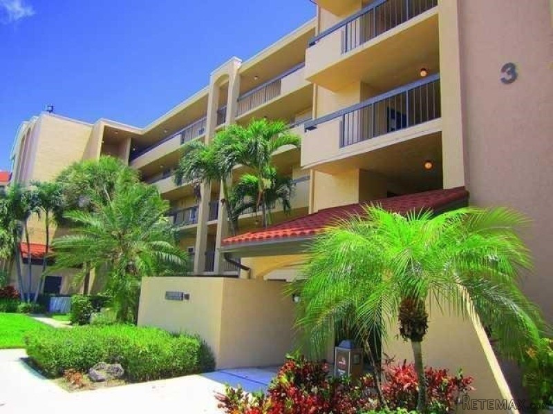 2455 Lindell Boulevard #3205 Delray..