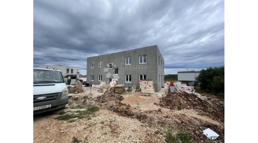 Umag, predivan apartman s okućnicom - 2
