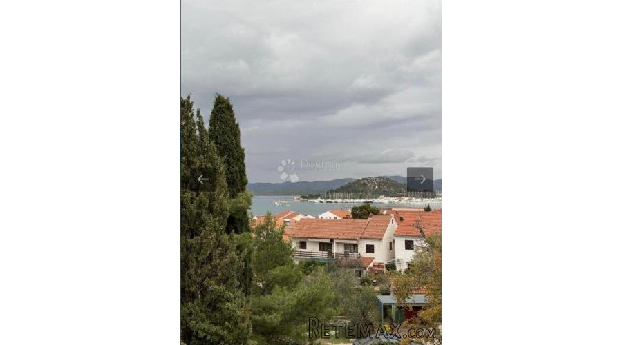 KUĆA S 5 STANOVA, BAZENOM I POGLEDOM NA MORE – MURTER - 2