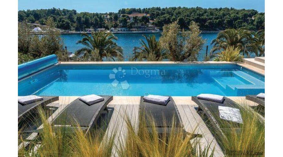 EKSKLUZIVNA VILA SA BAZENOM NA BRAČU - 3