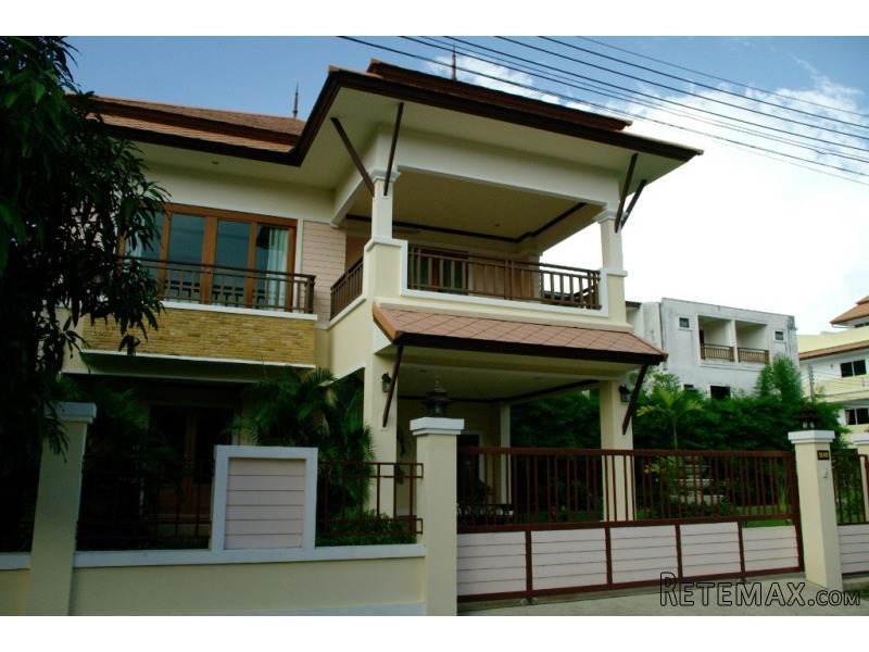 Lovely Two-Storey 4-Bedroom House In.. - 2