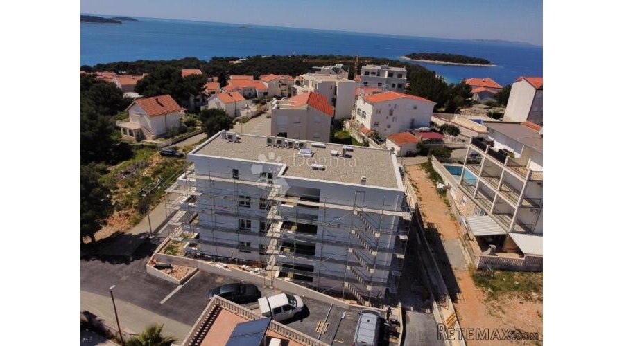 PRIMOŠTEN- EKSKLUZIVNI PENTHOUSE S PREDIVNIM POGLEDOM - 3