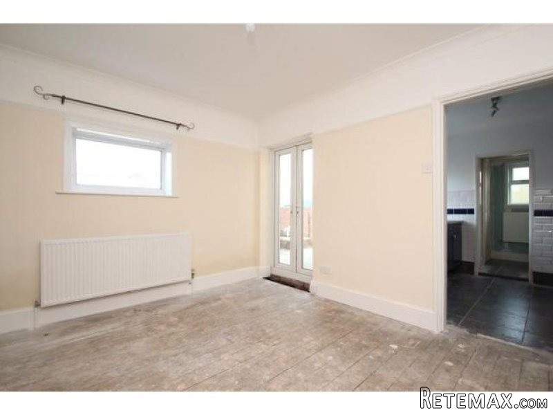 2 bedroom Property For Rent: Western.. - 2