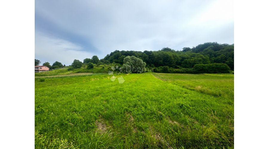 Građevinsko zemljište s pogledom u Krušljevcu - 1443m2
