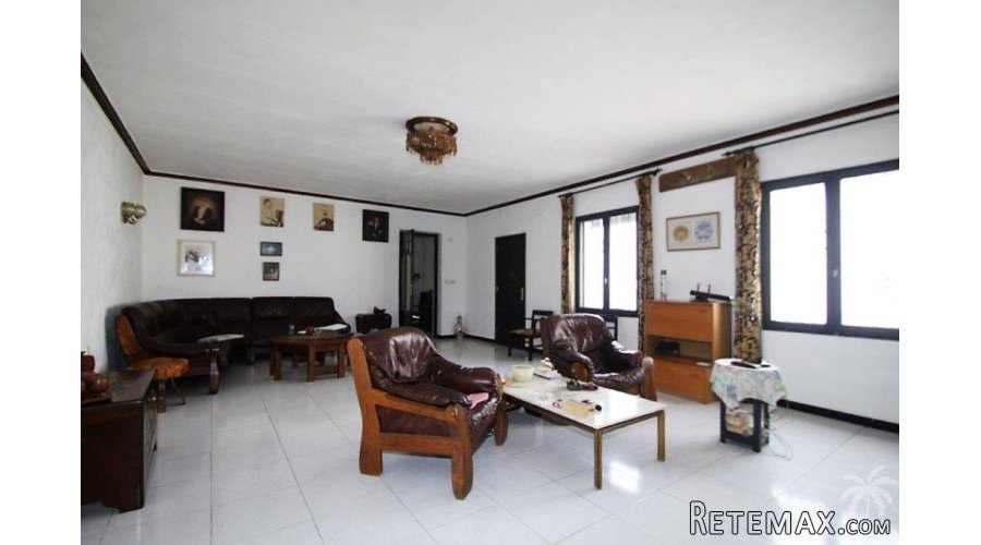 Well maintained and spacious finca with a guesthouse on a.. - 2
