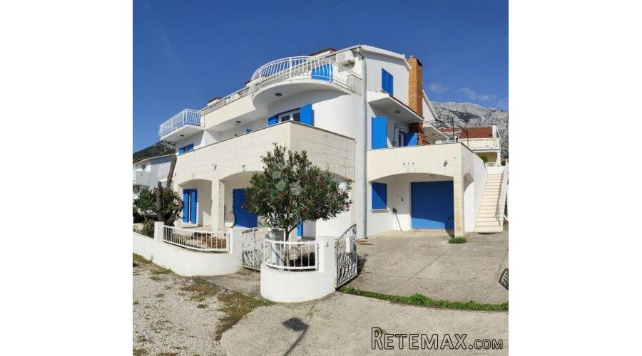 Apartmani u srcu Orebića – kuća na prodaju