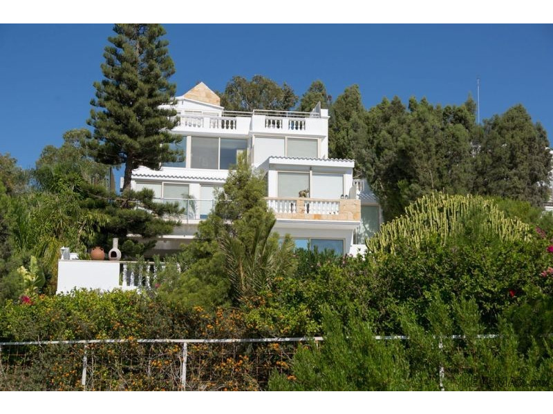 Super luxury villa with breathtaking..