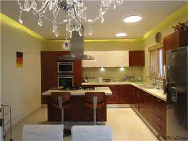 Terraced House, Luxurious Finish - 2