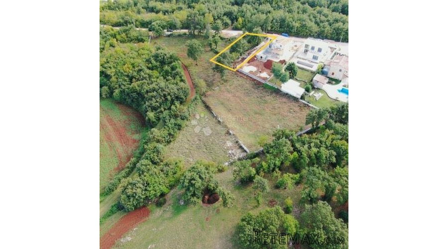 SVETVINČENAT: Građevinsko zemljište 1154m