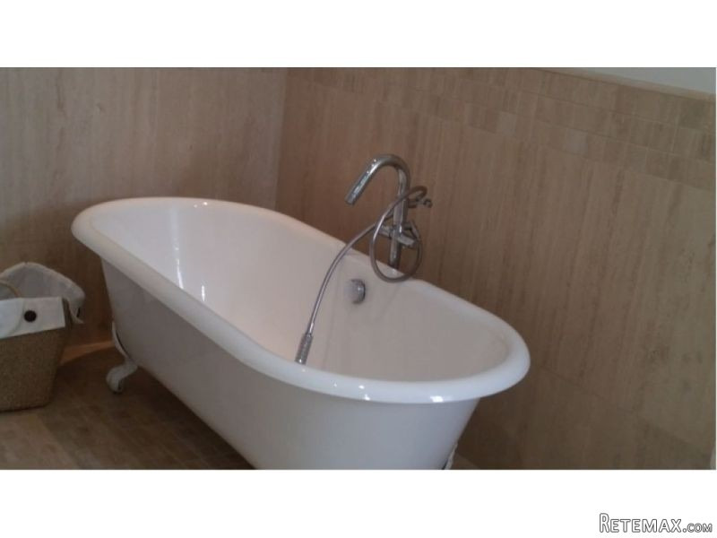 Villa for Rent on a large Plot in Geri.. - 2