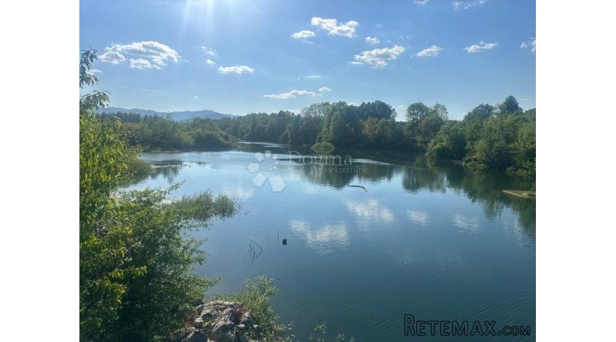 T2 TURISTIČKA NAMJENA 15000M2 UZ RIJEKU
