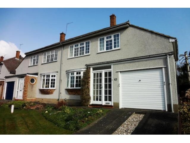 4 bed semi-detached house to rent