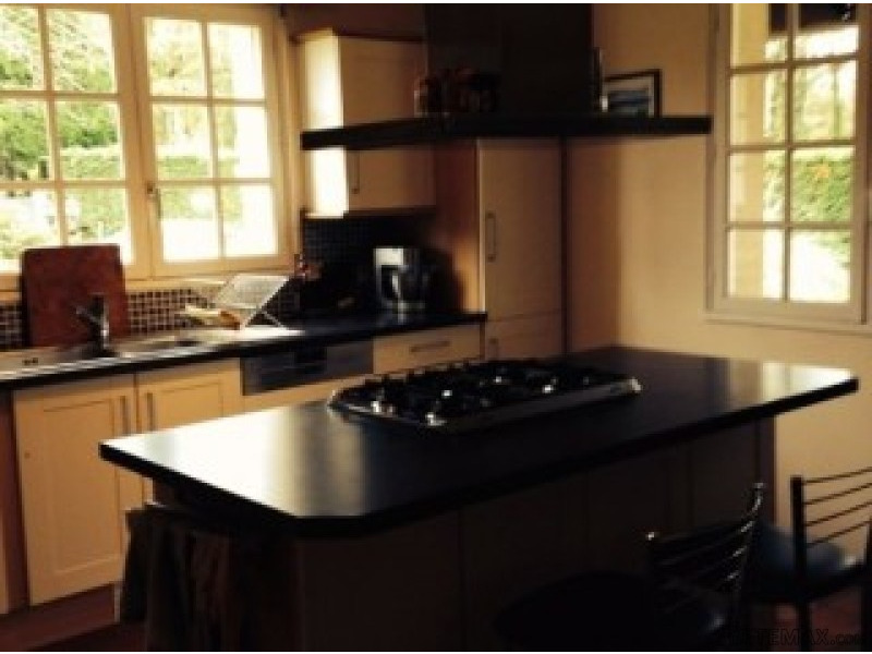Large 5 bed Neo-Breton, with heated.. - 2