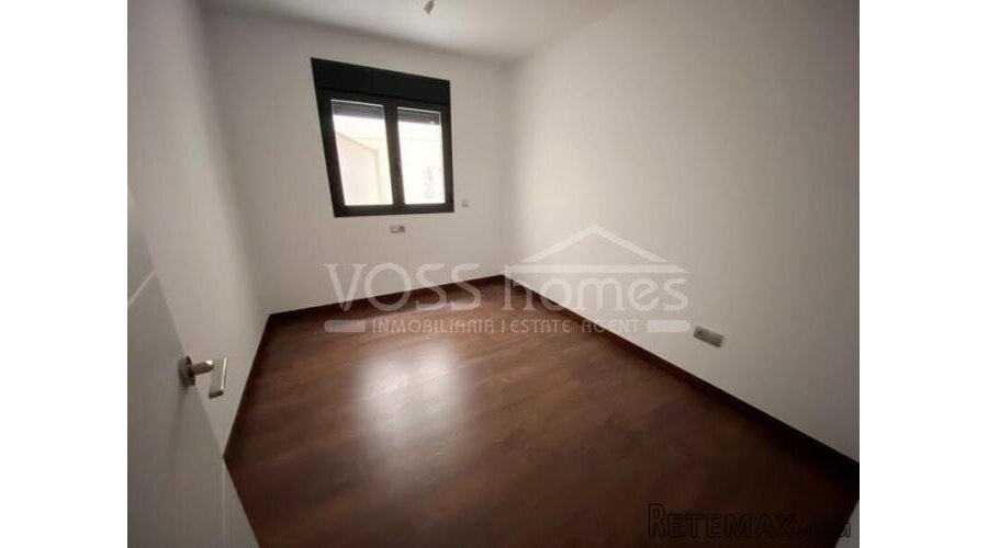 NEW LISTING TO VOSS HOMES - Recently built, modern 3 bed, 2.. - 15