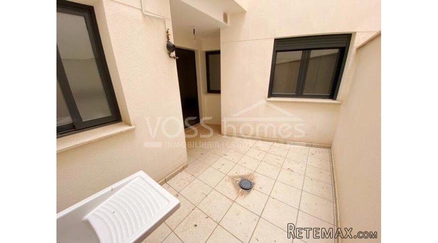 NEW LISTING TO VOSS HOMES - Recently built, modern 3 bed, 2.. - 17