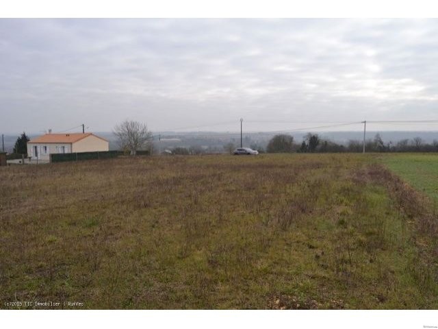 Building plot on 1322m2 - Verteuil Sur..