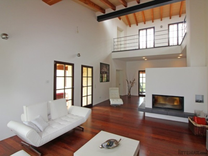 Imposing Country Home At The Foot Of.. - 2