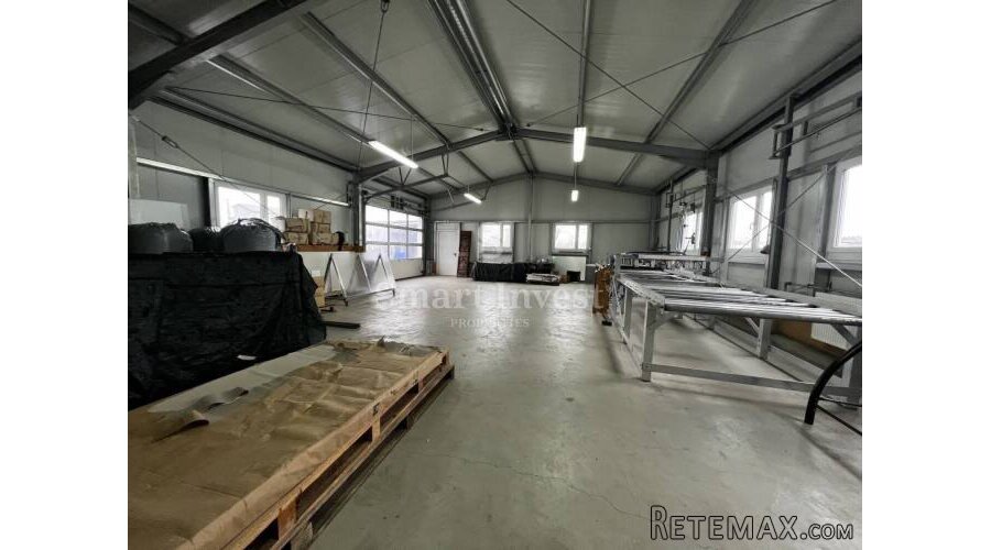 MATULJI, hala od 340 m2