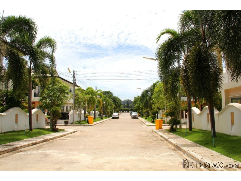 Nice 3 Bedroom Town Home near Laguna - 2
