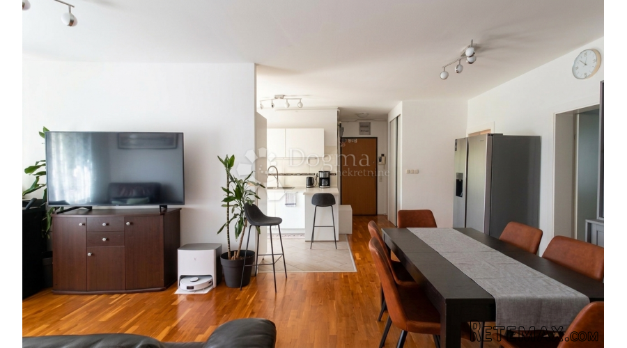 Ekskluzivno! 5-sobni stan Vrhovec, 111 m², terasa, garaža