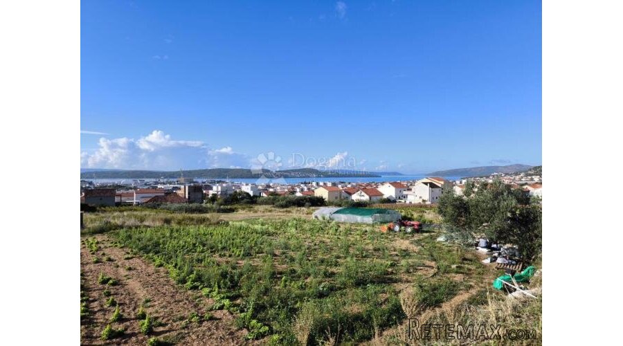 Zemljište s otvorenim pogledom na more - Trogir