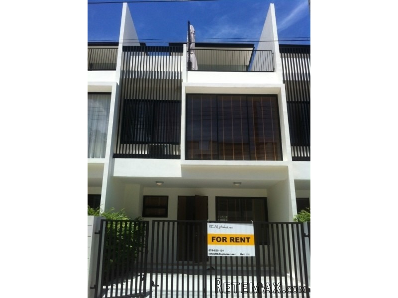 Laguna Park - Contemporary 3-Bedroom..
