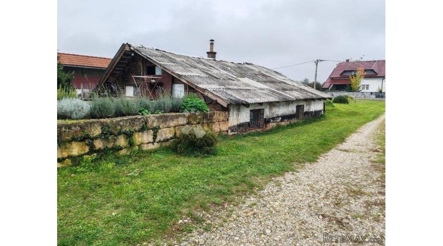 KUĆA SA POSLOVNOM ZGRADOM - 2