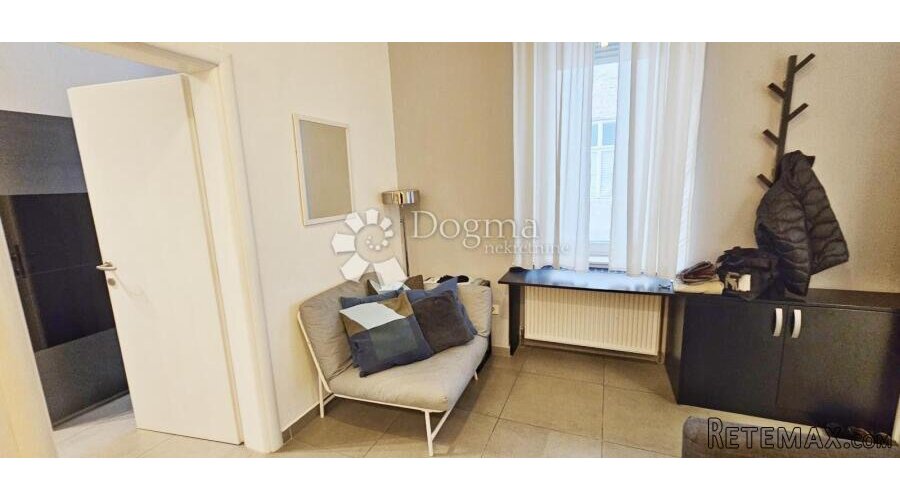 Prodaj stana-3 apartmana, centar, 102,52m2 - 3