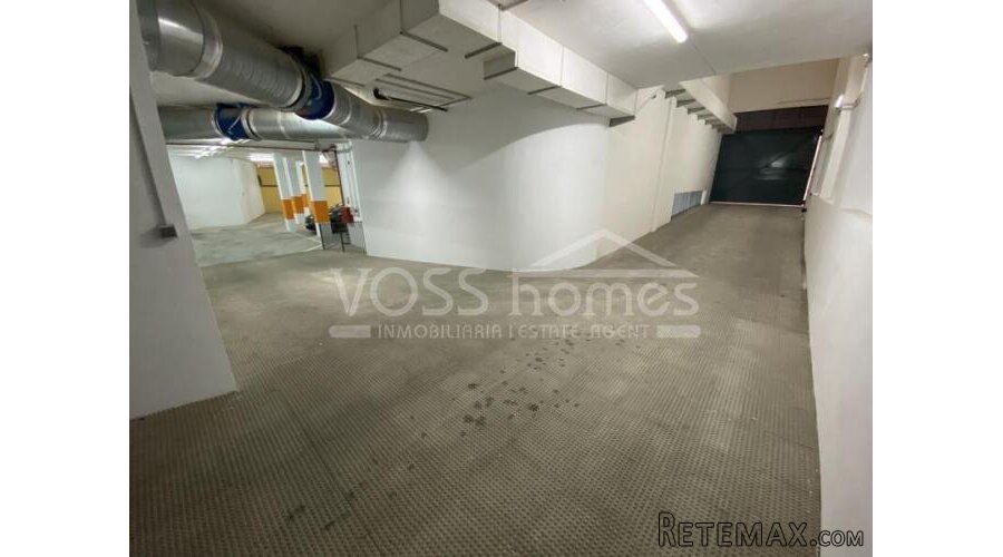 NEW LISTING TO VOSS HOMES - A recently built , Modern 2.. - 19