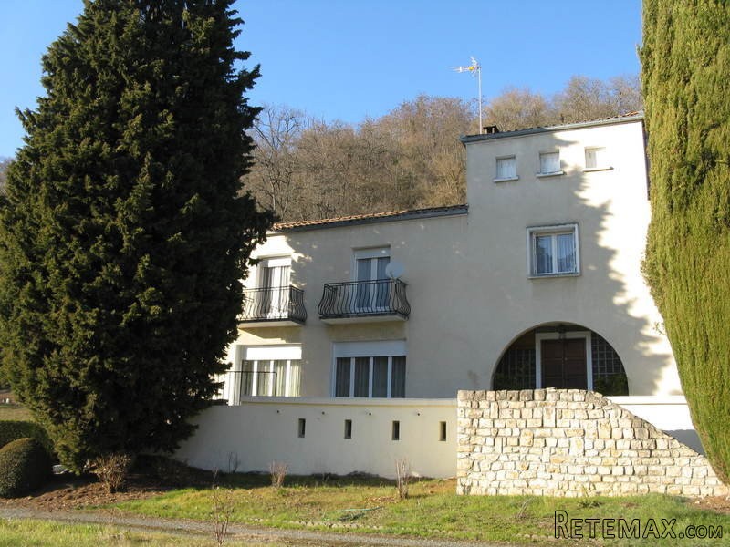 Superb Grand House - 2