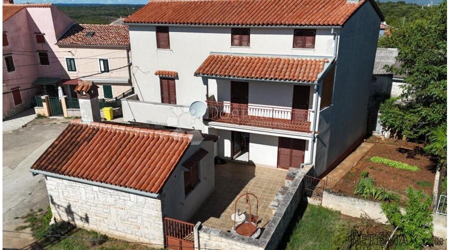 Duplex -Dvije kuće sa ljetnom kuhinjom i garažom - 3
