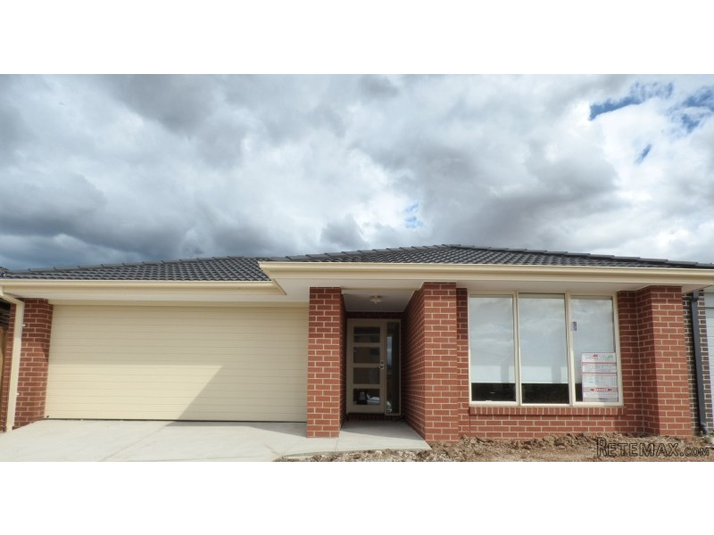 Perfectly Positioned Family Home!