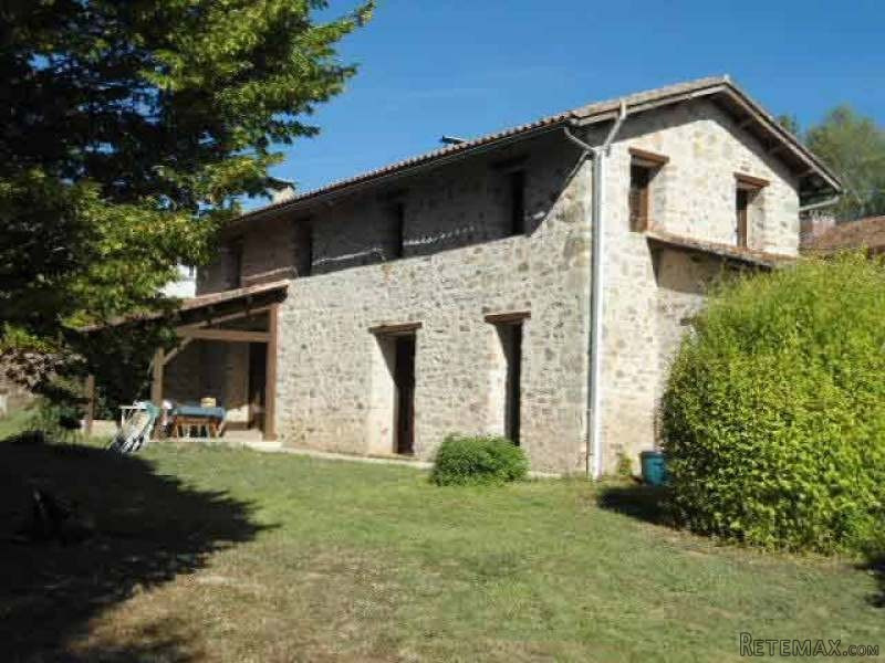 3-Bed Country Stone House On 0.9 Acres.. - 2