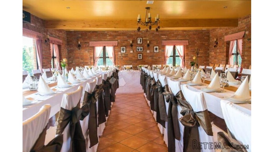 Prodaja uspješnog restorana s prekrasnom drvenom kućom - 3
