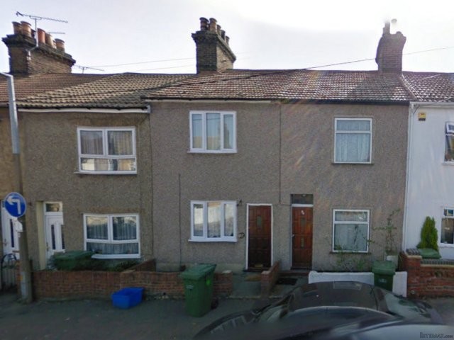 William Street - Grays Essex RM17 6DZ 3..