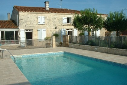 Belle maison Charentaise en pierre