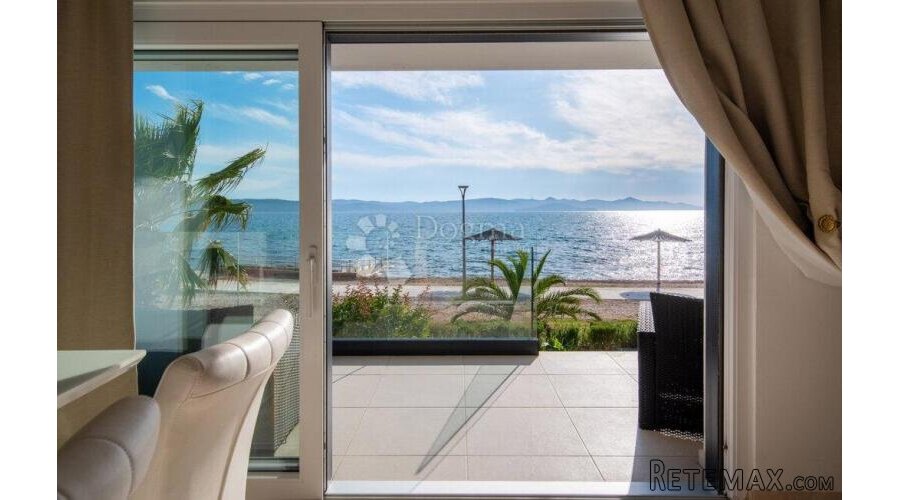 PRILIKA DO KRAJA GODINE! - Zadar(Bibinje 94m2)-10m od mora - 2